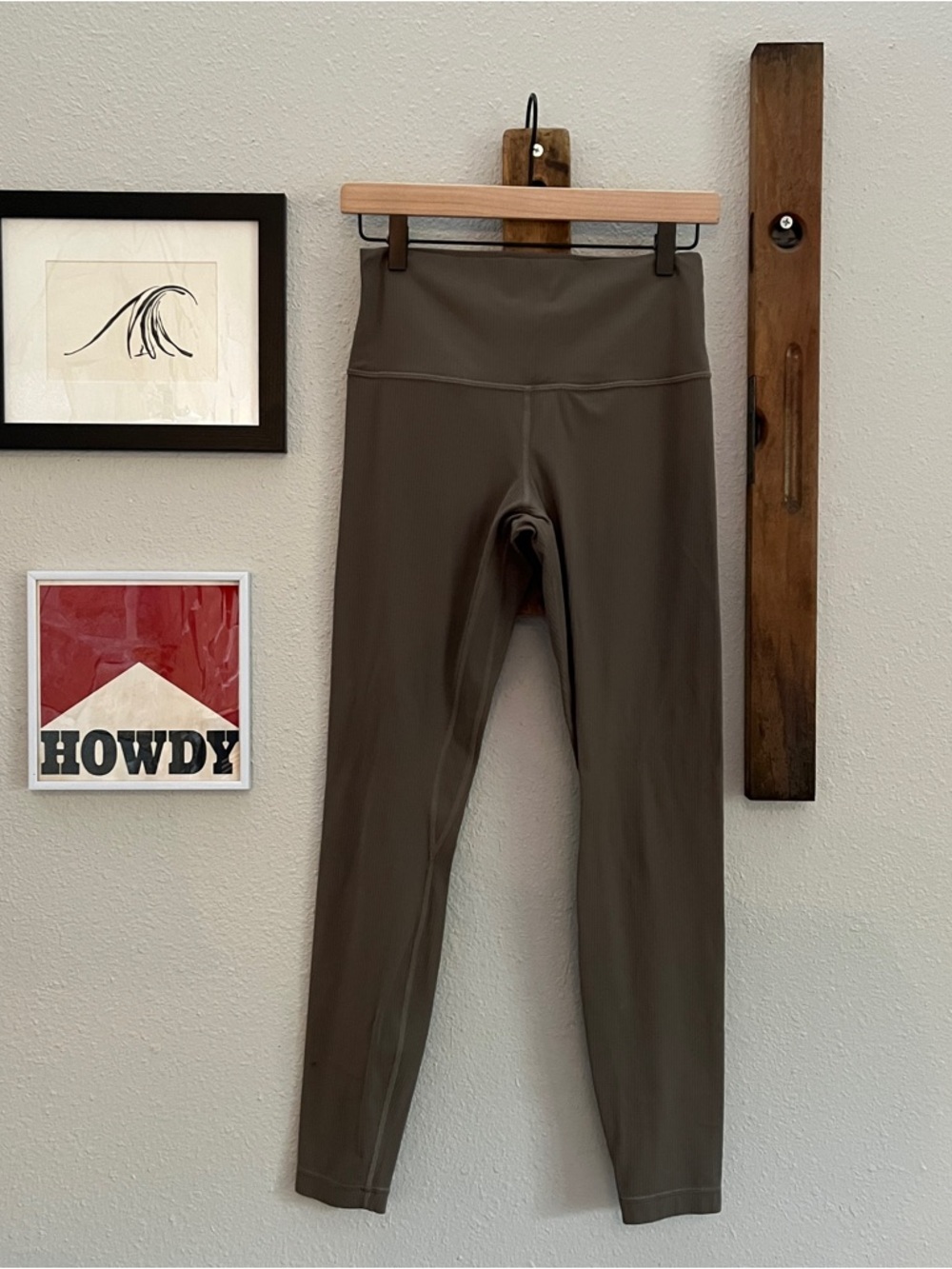 $118 Lululemon lululemon Align Ribbed High-Rise Pant 28" Army Green Size 8